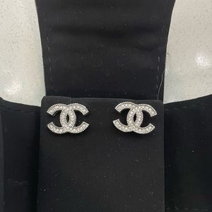 Chanel CC silver studs. Great condition!